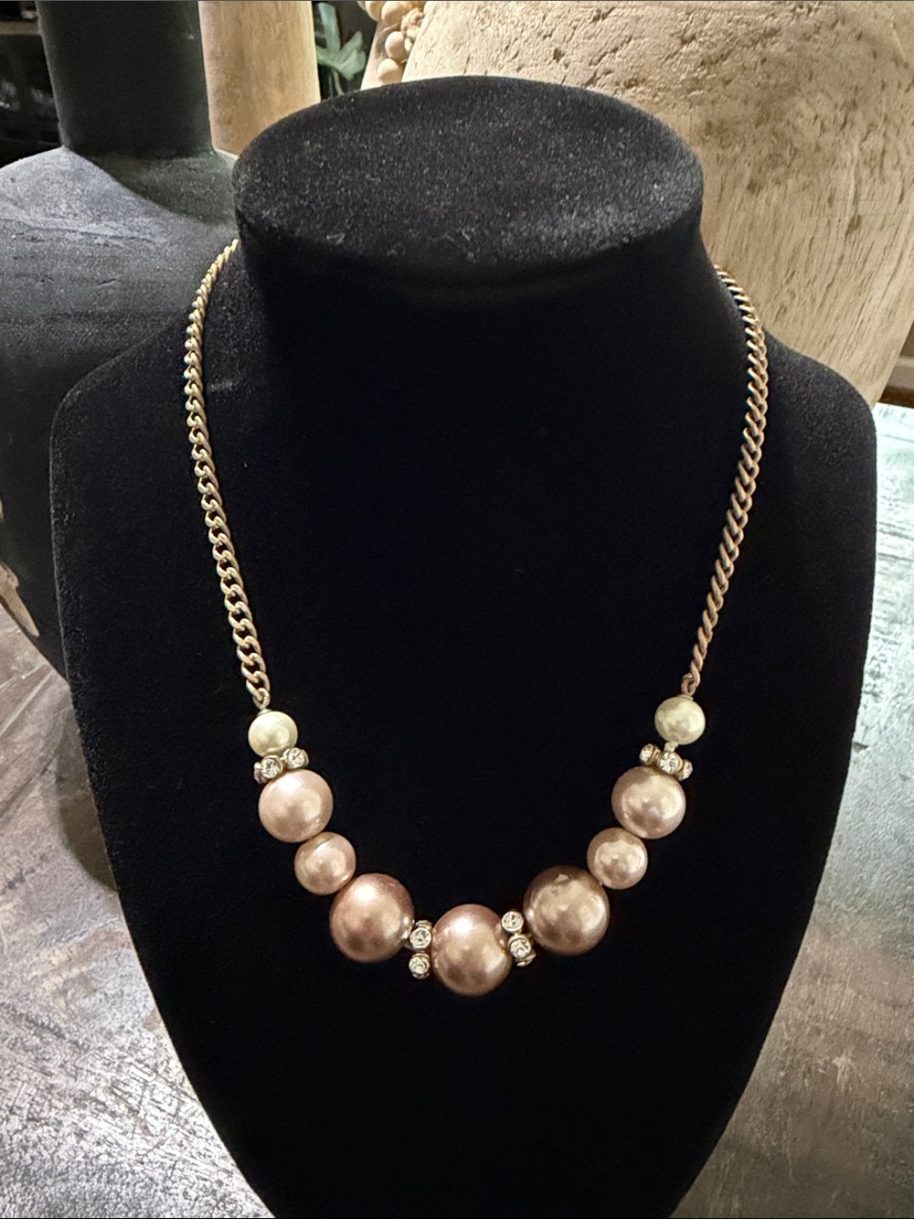 EUC Givenchy Vin. Faux Pearl Rhinestone Necklace Gold Signed Designer Jewelry
